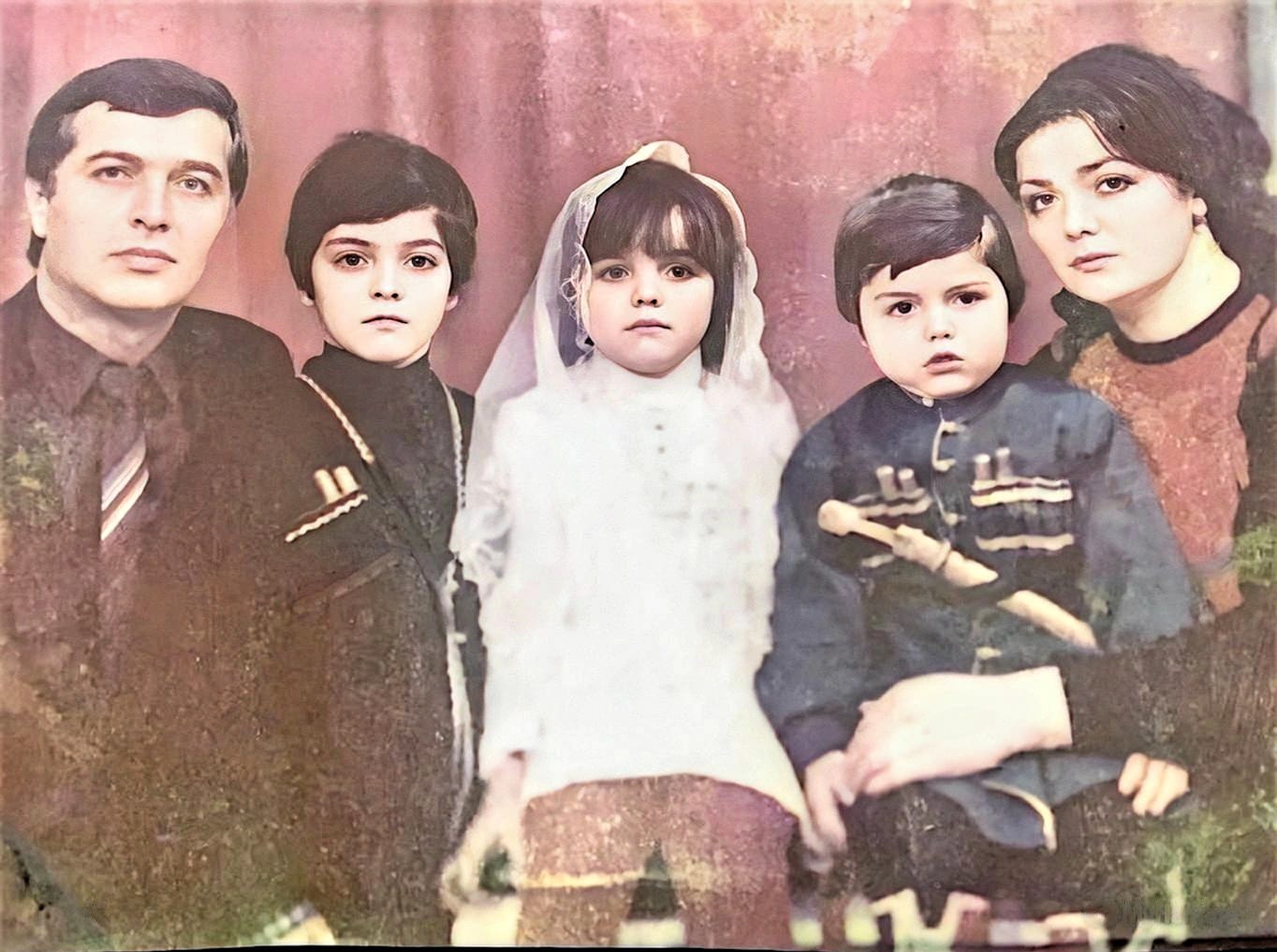 3d753b3a-6a83-453b-94b9-376599a07324